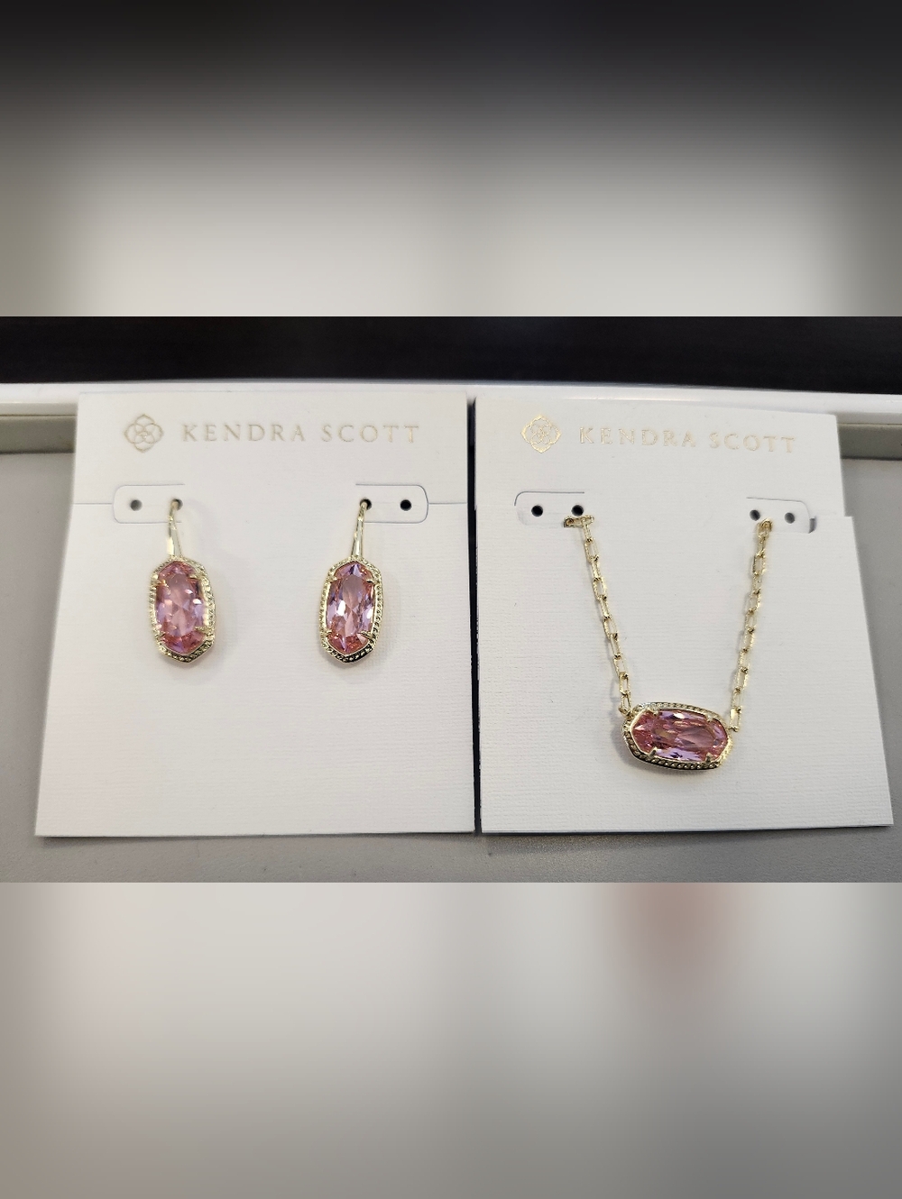NWT Kendra Scott Elisa Luxe Gold Short Pendant Necklace/Earrings set Pink
